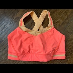 Lululemon sports bra
